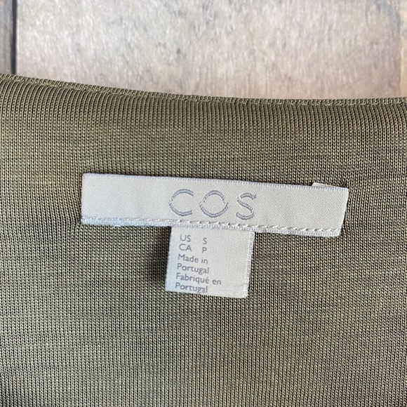 COS Knit Ruffle Sleeve A Line Dress in Army Olive Green Size Small. - Picture 7 of 9